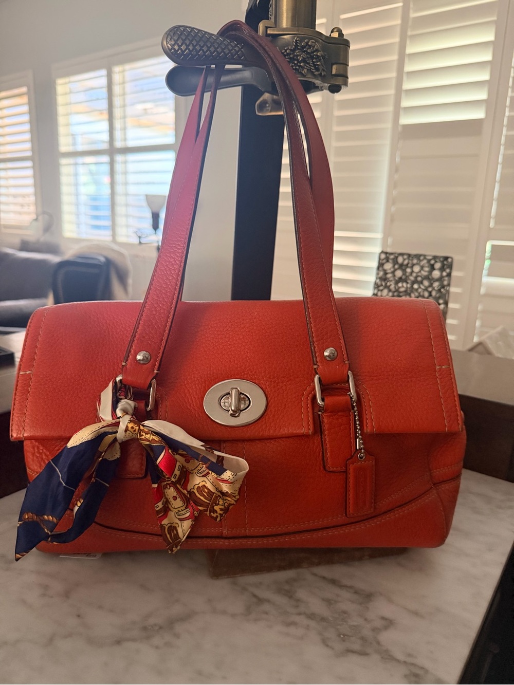 Vintage Coach Hamilton F13091